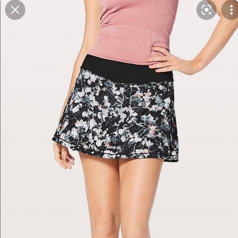 Lululemon Floral Pace Rival Skirt